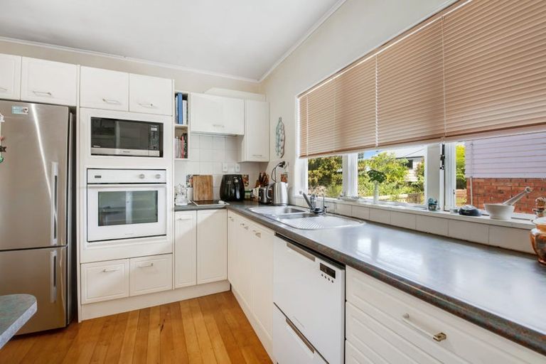Photo of property in 7 Park Road, Glenfield, Auckland, 0629