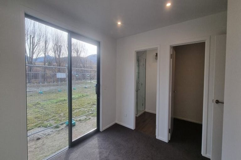 Photo of property in 40 Woolshed Road, Jacks Point, Queenstown, 9371