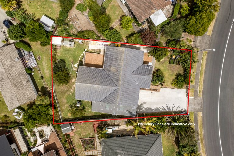 Photo of property in 123 Weatherly Road, Torbay, Auckland, 0630