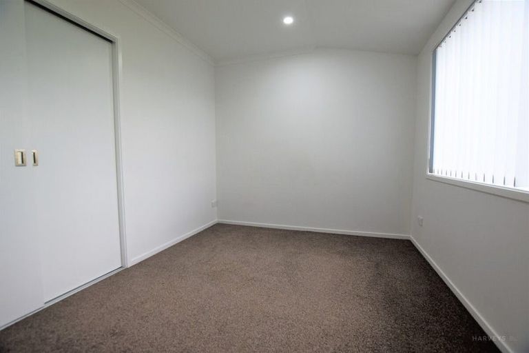 Photo of property in 1/67a Metcalfe Road, Ranui, Auckland, 0612