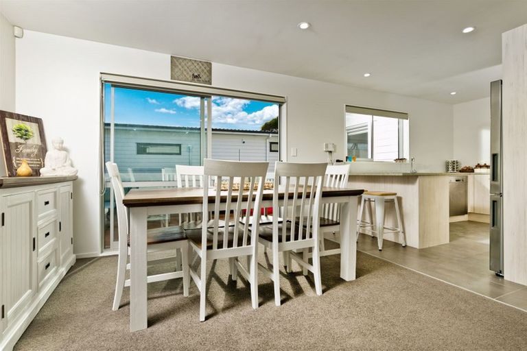 Photo of property in 55 Leo Street, Glen Eden, Auckland, 0602