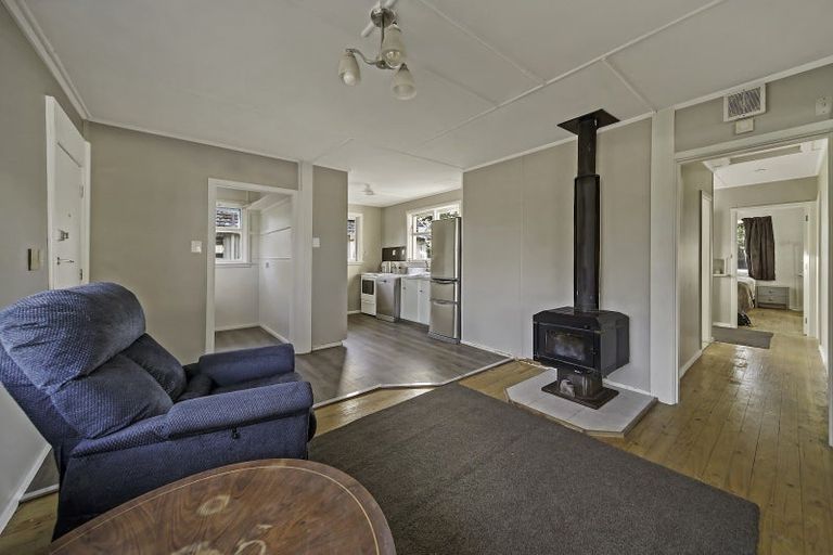 Photo of property in 6 Carisbrooke Street, Aranui, Christchurch, 8061