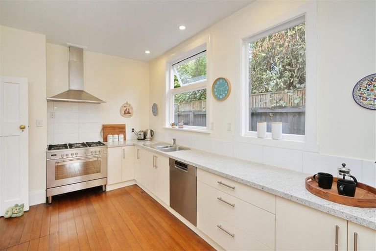 Photo of property in 1/4 Chancellor Street, Richmond, Christchurch, 8013