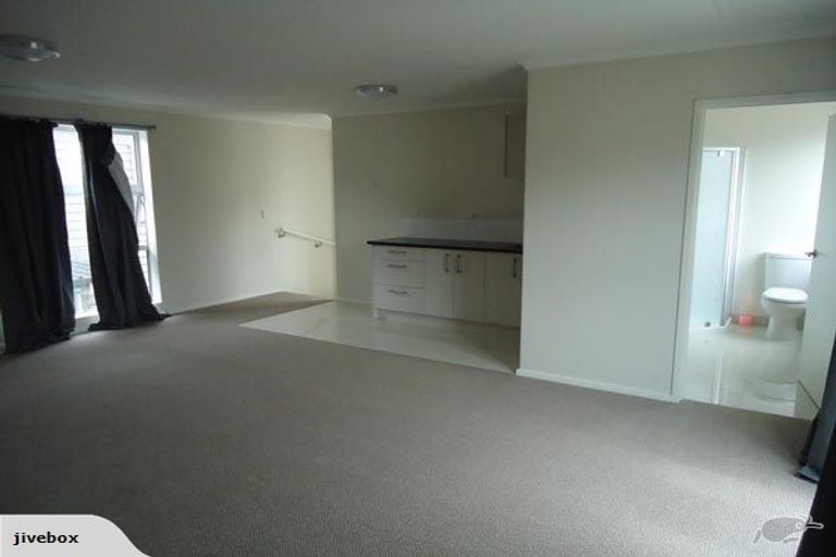 Photo of property in 13 De Havilland Road, Hobsonville, Auckland, 0616