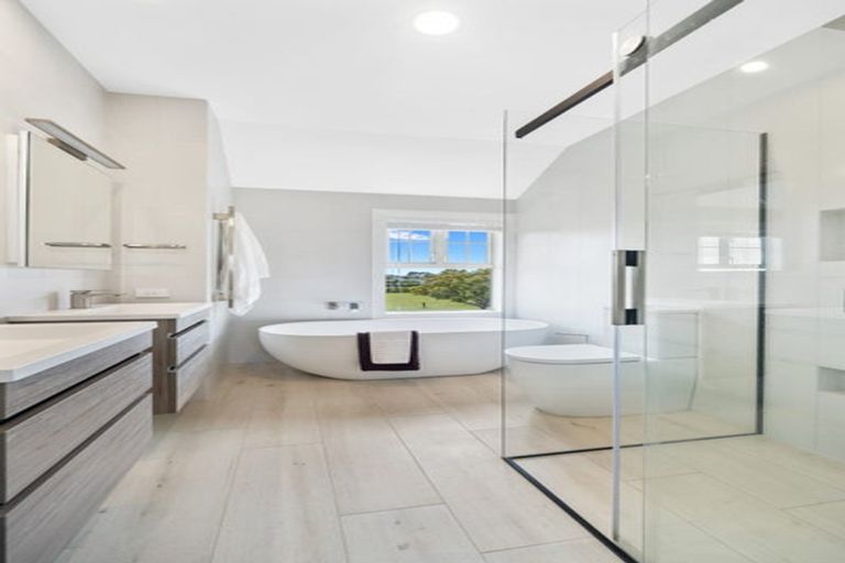 Photo of property in 287 Clifton Road, Whitford, Howick, 2571