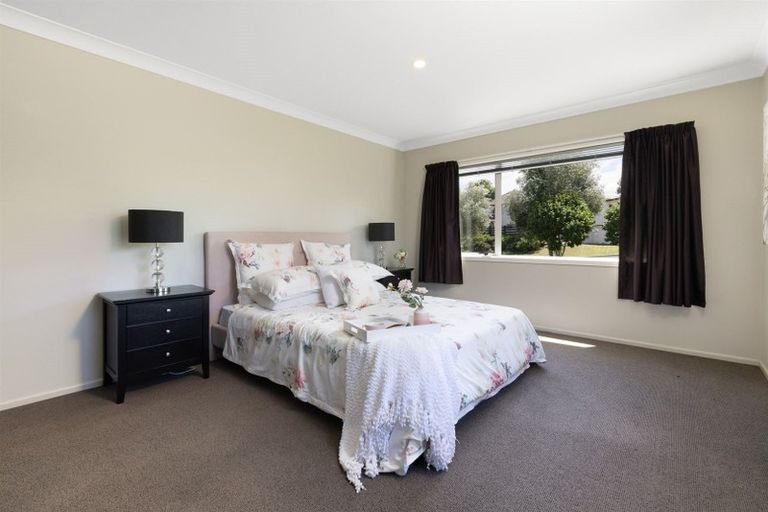 Photo of property in 6 Veda Place, Pyes Pa, Tauranga, 3112