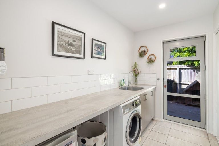 Photo of property in 15 Cairnbrae Drive, Prebbleton, 7604