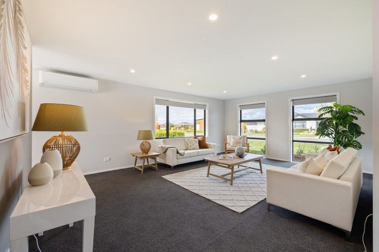 Photo of property in 15 Johnson Avenue, Amberley, 7410