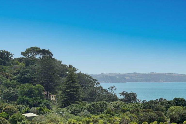 Photo of property in 10 Kiokio Street, Long Bay, Auckland, 0630