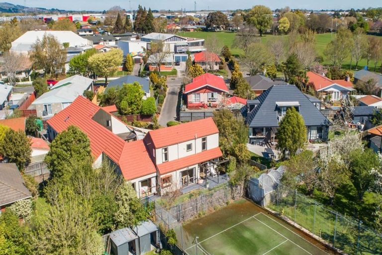 Photo of property in 2/45 Lochee Road, Upper Riccarton, Christchurch, 8041