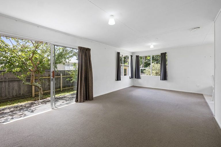 Photo of property in 75 Pembroke Street, Westown, New Plymouth, 4310