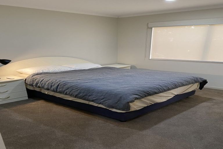 Photo of property in 38 Hattaway Avenue, Bucklands Beach, Auckland, 2012