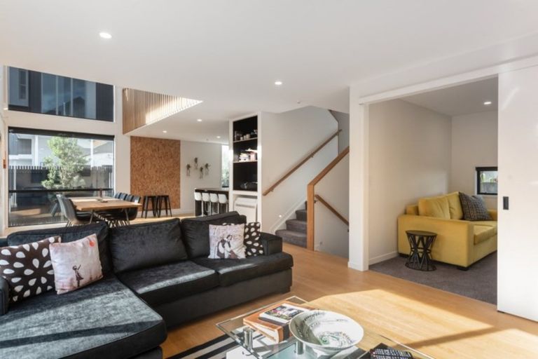 Photo of property in 347b Oceanbeach Road, Mount Maunganui, 3116