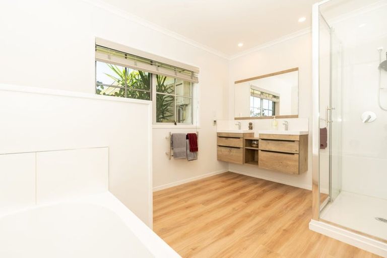 Photo of property in 154 Hoeka Road, Matangi, Hamilton, 3284