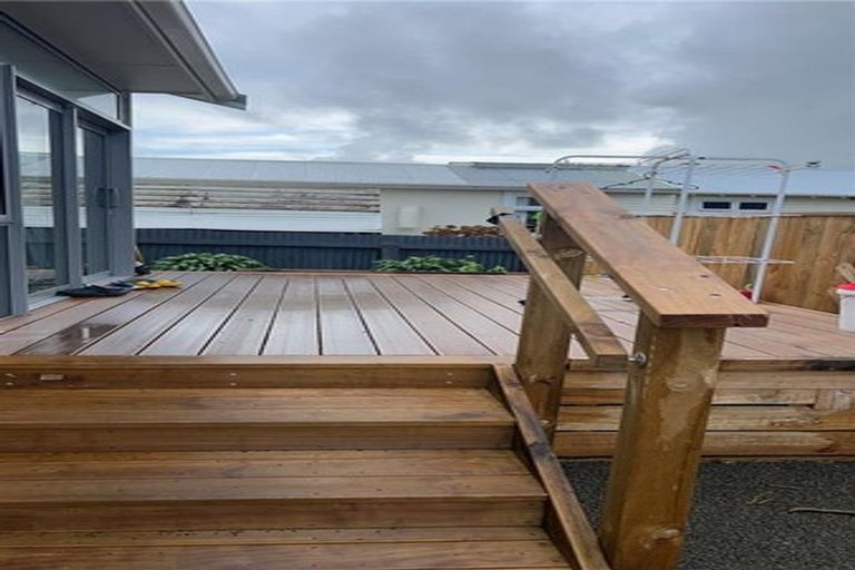 Photo of property in 27 Duke Street, Levin, 5510