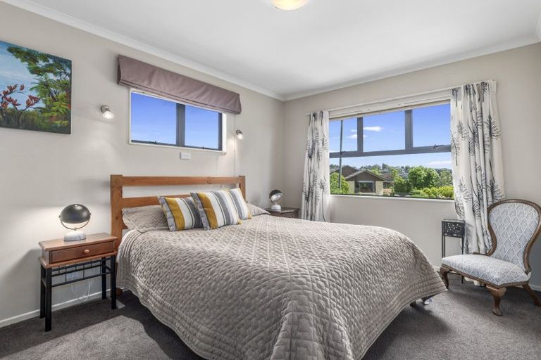 Photo of property in 33 Oteki Park Drive, Welcome Bay, Tauranga, 3112