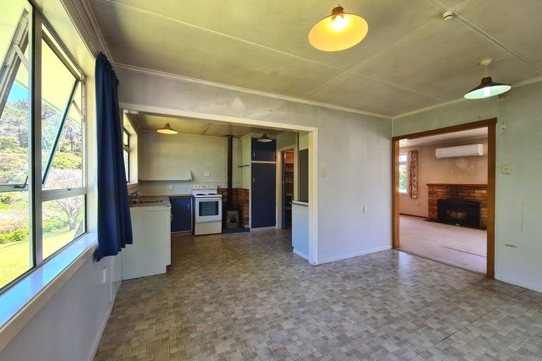 Photo of property in 109 Huaroa Street, Coromandel, 3506