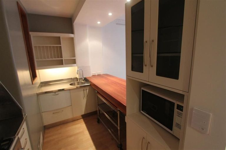 Photo of property in Invincible House, 8/161 Willis Street, Te Aro, Wellington, 6011