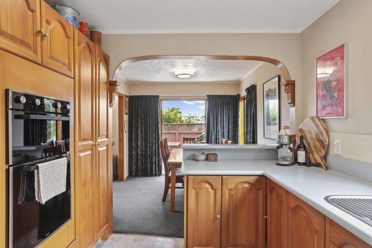 Photo of property in 2/12 Evans Road, Glen Eden, Auckland, 0602