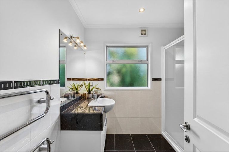 Photo of property in 22a White Street, Taradale, Napier, 4112