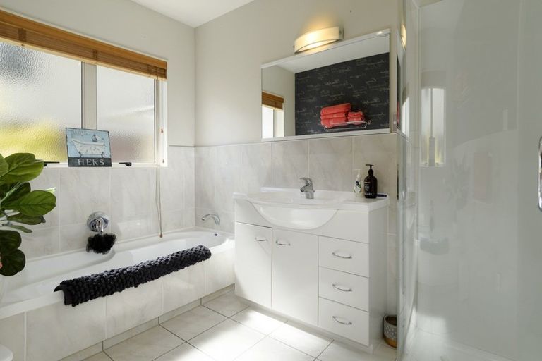 Photo of property in 27b Tekoah Place, Judea, Tauranga, 3110