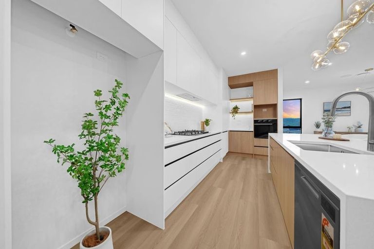 Photo of property in 22 Leathem Crescent, Pokeno, 2402