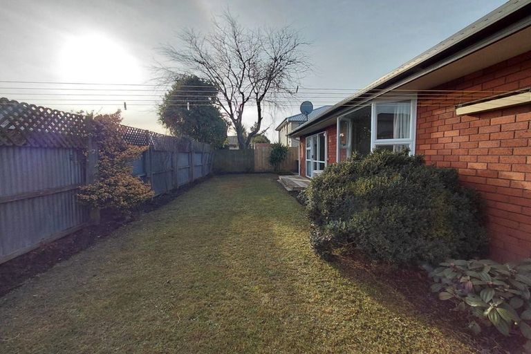 Photo of property in 2/19 Euston Street, Riccarton, Christchurch, 8041