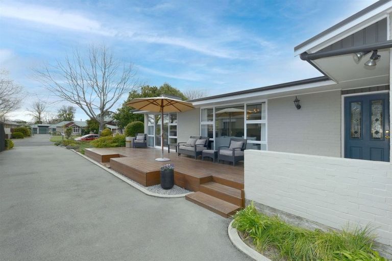 Photo of property in 23 Burnside Crescent, Burnside, Christchurch, 8053