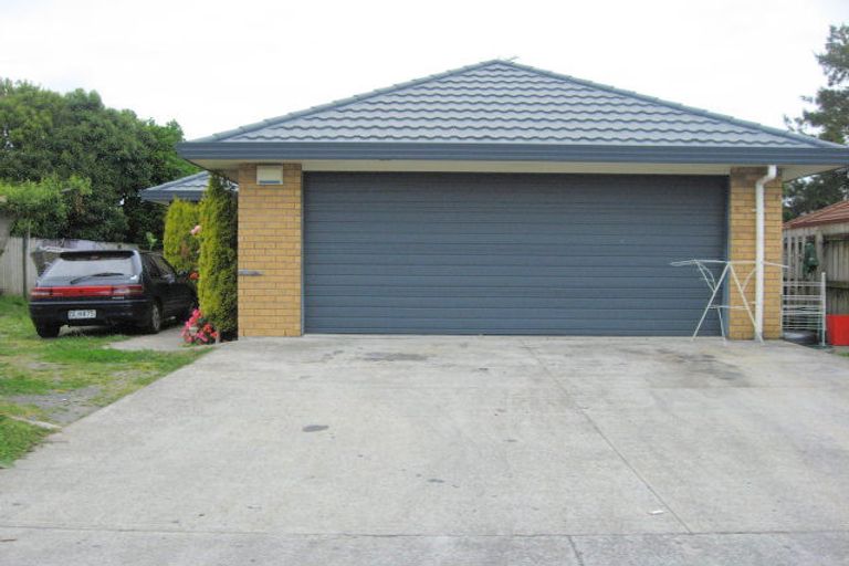 Photo of property in 12 Princess Street, Takanini, 2112