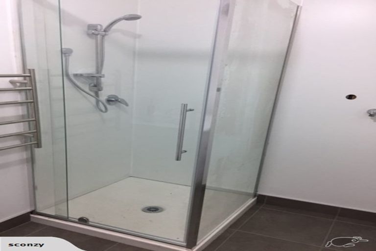 Photo of property in 1/62 Simla Crescent, Khandallah, Wellington, 6035