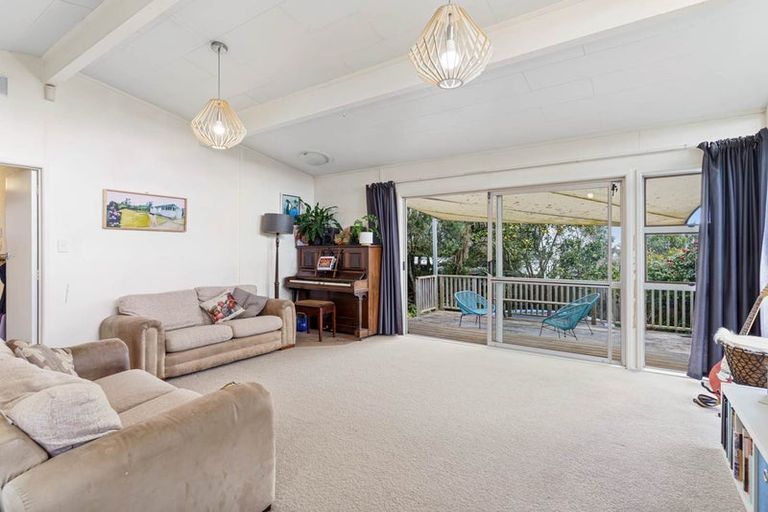 Photo of property in 12 Edgar Pearce Place, Howick, Auckland, 2014
