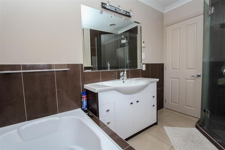 Photo of property in 50 Barrington Drive, Huntington, Hamilton, 3210