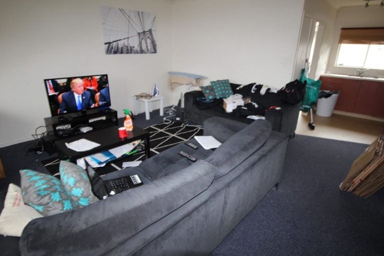 Photo of property in 5 South Street, West End, Palmerston North, 4410