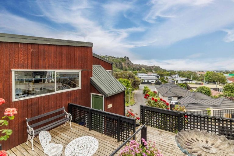 Photo of property in 1/7 Ball Lane, Redcliffs, Christchurch, 8081