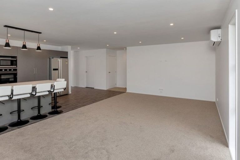 Photo of property in 6 Soldier Way, Parahaki, Whangarei, 0112