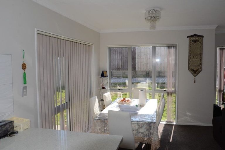 Photo of property in 46b Russell Road, Manurewa, Auckland, 2102