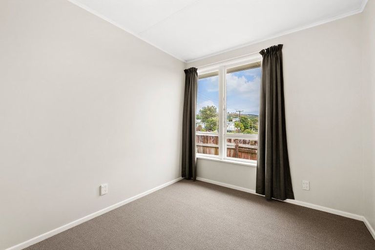 Photo of property in 49 Astrolabe Street, Cannons Creek, Porirua, 5024