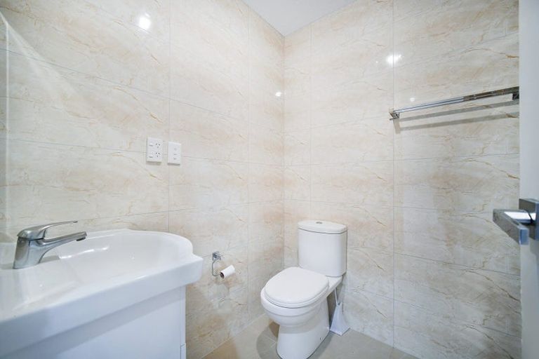 Photo of property in 6/5 Wallson Crescent, Wiri, Auckland, 2104