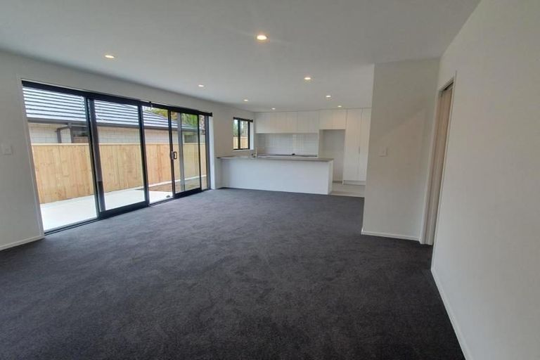 Photo of property in 5 Massey Street, Westown, New Plymouth, 4310