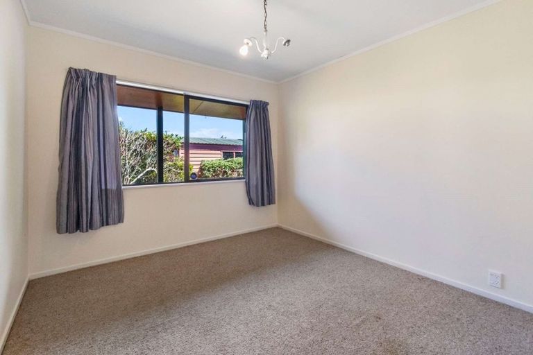 Photo of property in 2b Coulter Road, Owhata, Rotorua, 3010