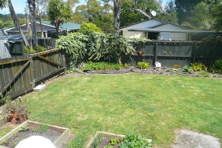 Photo of property in 20a Glengarry Road, Glen Eden, Auckland, 0602