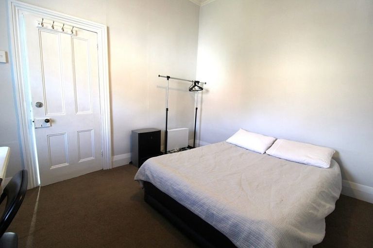Photo of property in 28 Lees Street, Dunedin Central, Dunedin, 9016