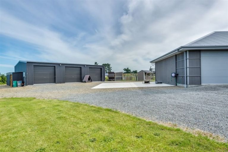 Photo of property in 61 Loburn Whiterock Road, Loburn, Rangiora, 7472
