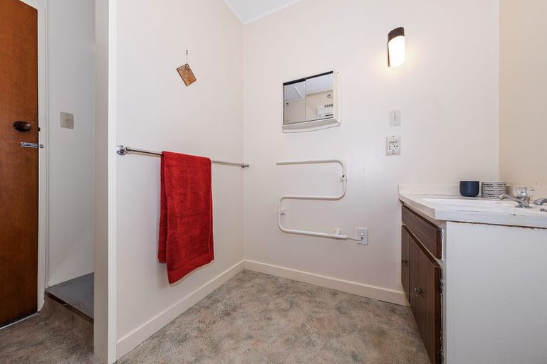 Photo of property in 1/139 Weston Road, St Albans, Christchurch, 8052