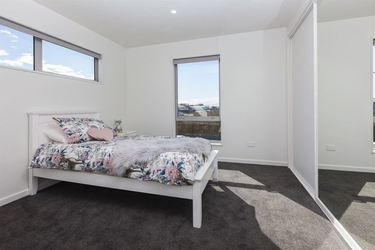 Photo of property in 15 Kingsbridge West, Burwood, Christchurch, 8083