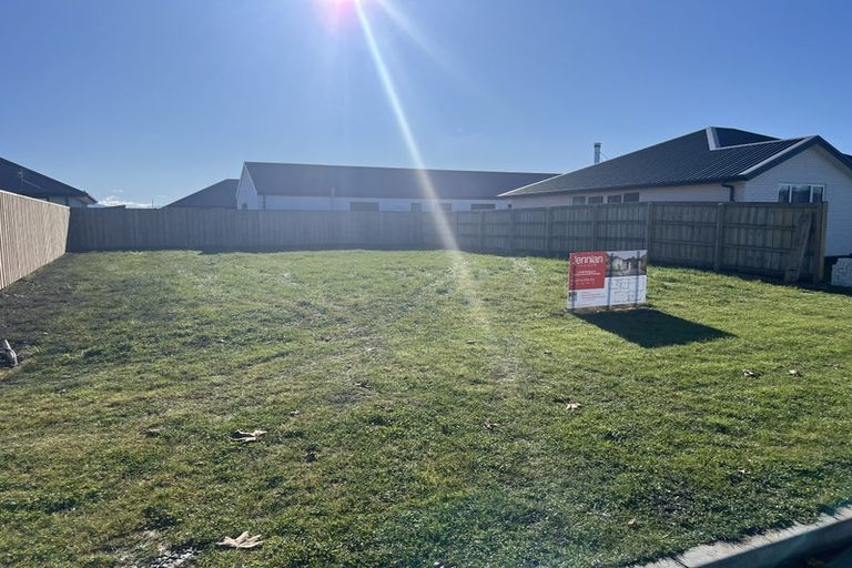 Photo of property in 18 Hanmer Crescent, Rangiora, 7400