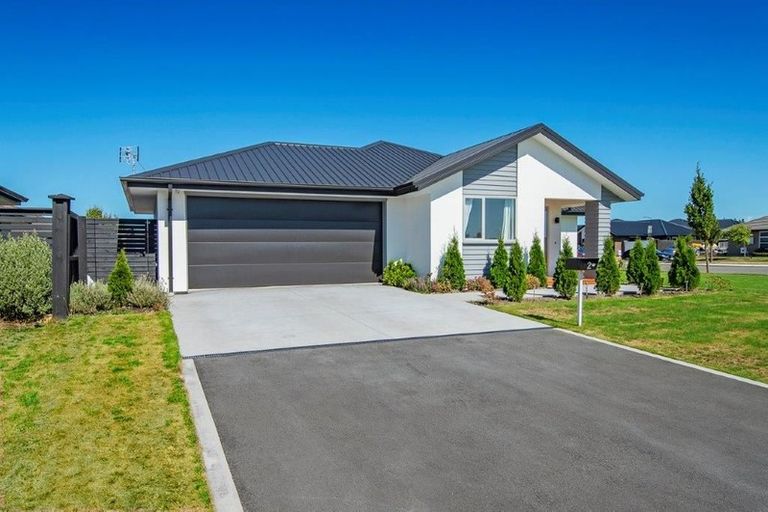 Photo of property in 2 Charlbury Drive, Rolleston, 7615