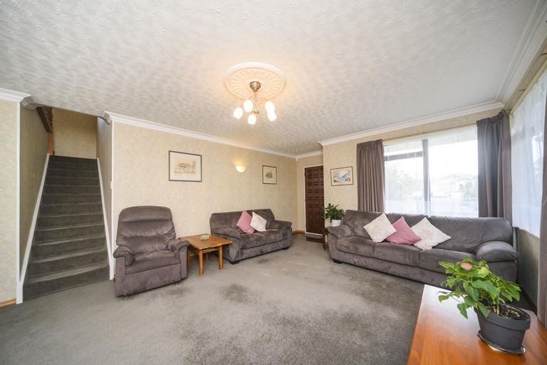 Photo of property in 73 Wood Street, Takaro, Palmerston North, 4410