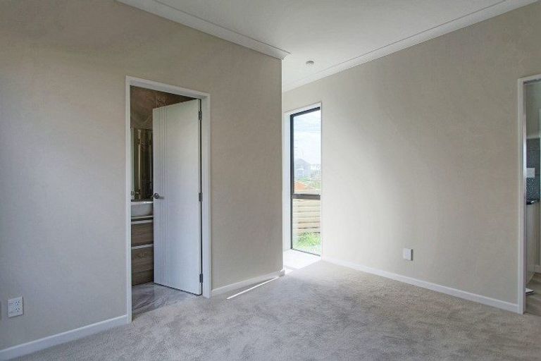 Photo of property in 25c Arrowsmith Drive, Flat Bush, Auckland, 2019