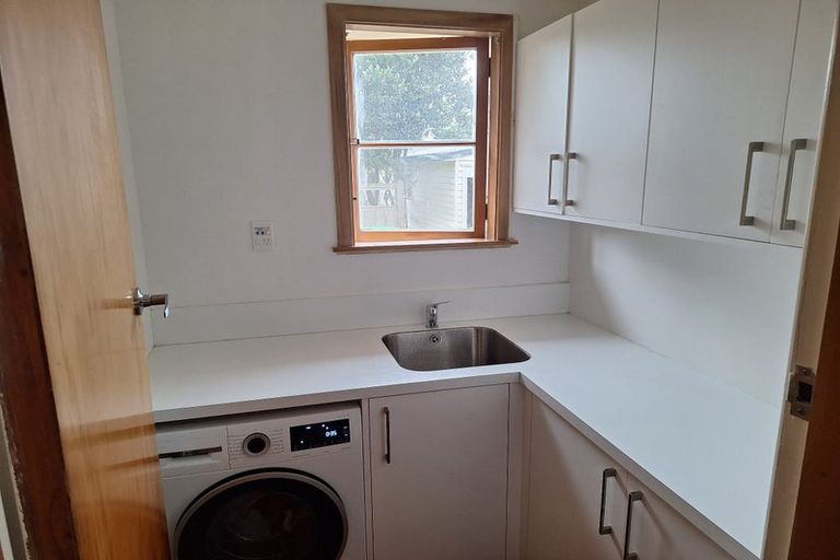 Photo of property in 29 Leicester Street, Terrace End, Palmerston North, 4410